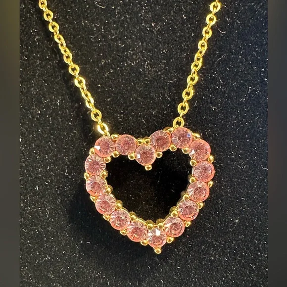 Joan Rivers pink rhinestone heart pendant with gold-tone 18” chain - Picture 3 of 6
